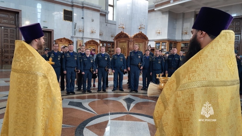 Благодарственный молебен иконе Божией Матери «Неопалимая Купина» прошел в кафедральном соборе Хабаровска