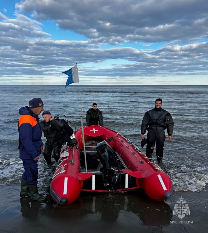 250 часов под водой. Сбор спасателей-водолазов МЧС России прошел на побережье Татарского пролива в Хабаровском крае